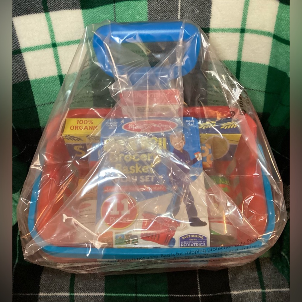 Melissa & Doug Fill & Roll Grocery Basket - Picture 10 of 10